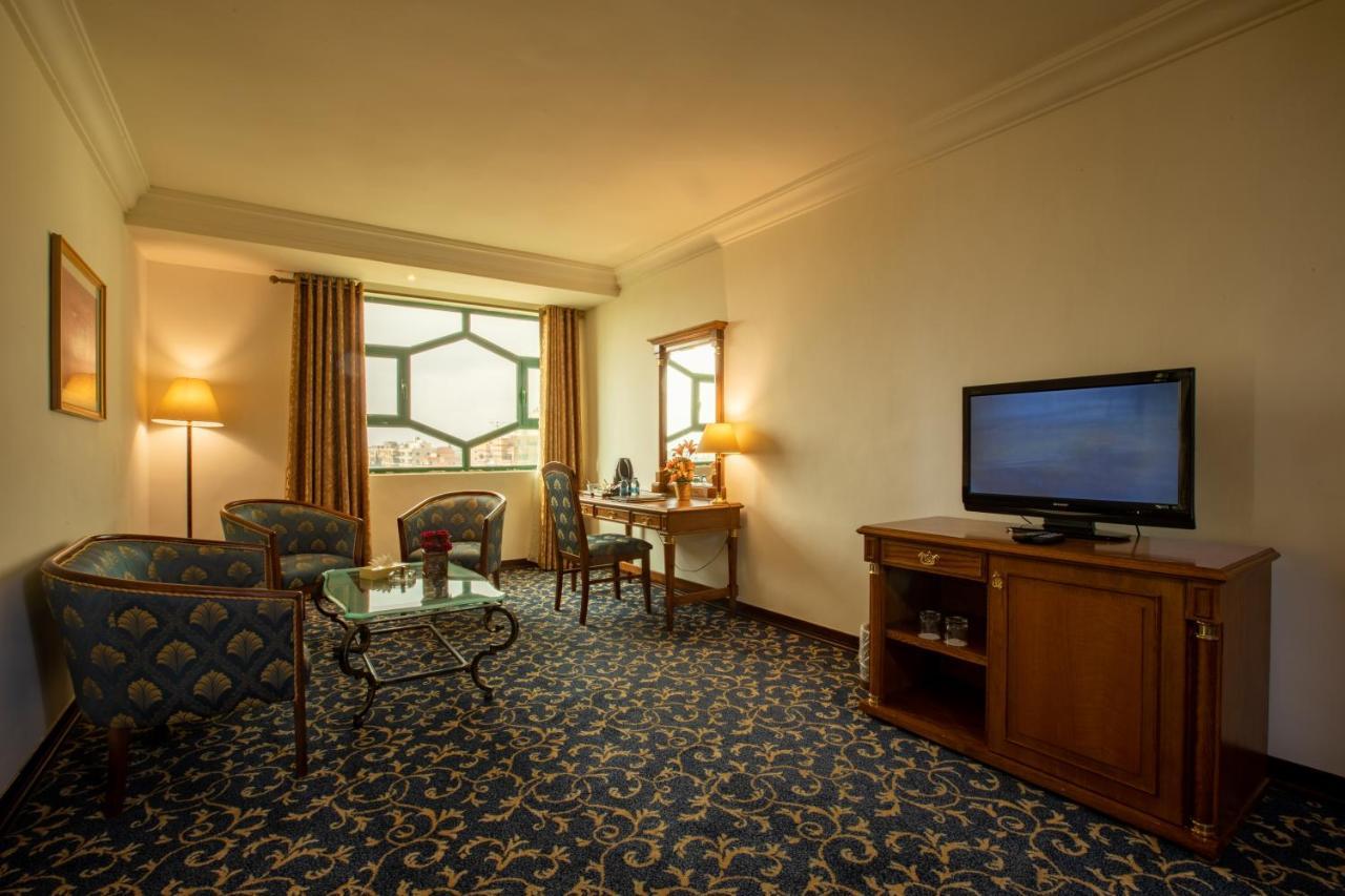 Executive Suite